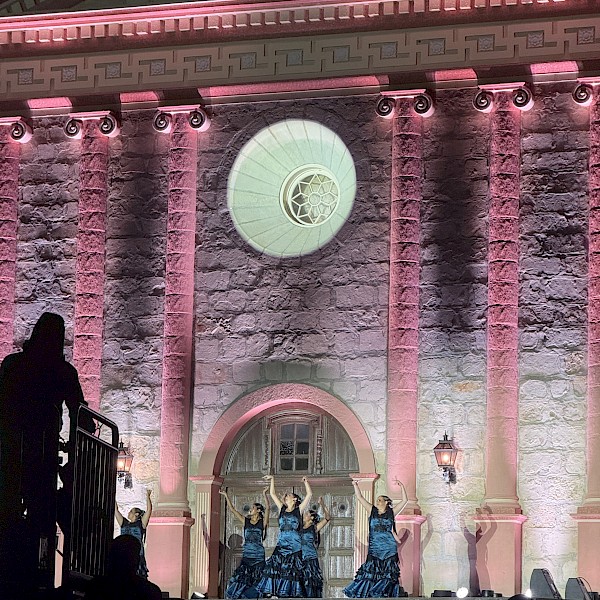 La Fiesta Peque&ntilde;a