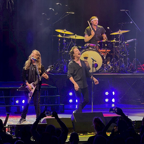 Train at the Santa Barbara Bowl