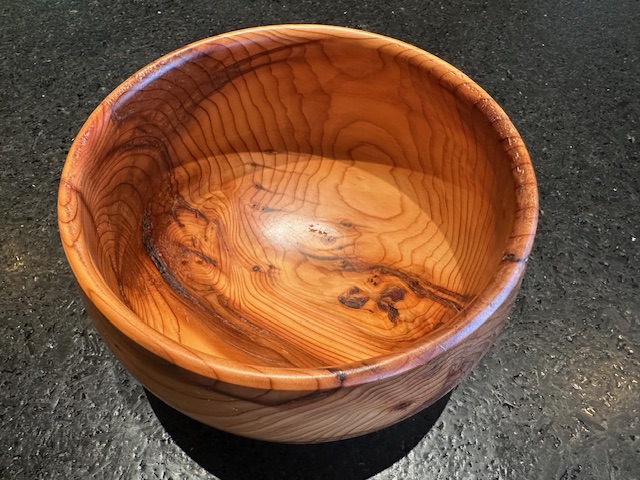 Elegant Pacific Yew Bowl with Lacquered Finish Image