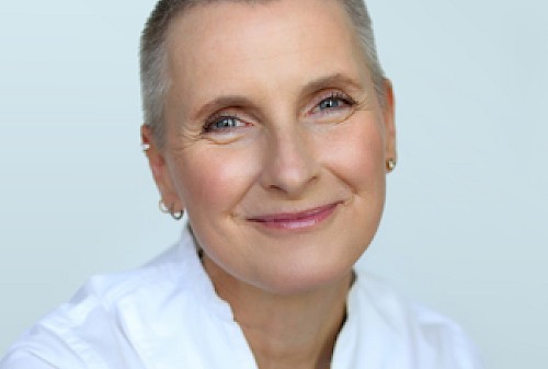 Elizabeth Gilbert Image
