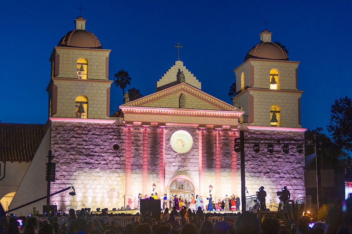 La Fiesta Pequeña